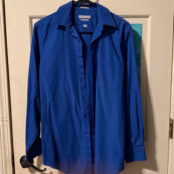 Van Heusen Men's Blue Dress Shirt - Picture 1 of 2
